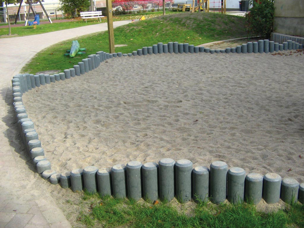 Rundpalisaden  Ø 10 cm aus recyceltem Kunststoff - Hohlprofil.