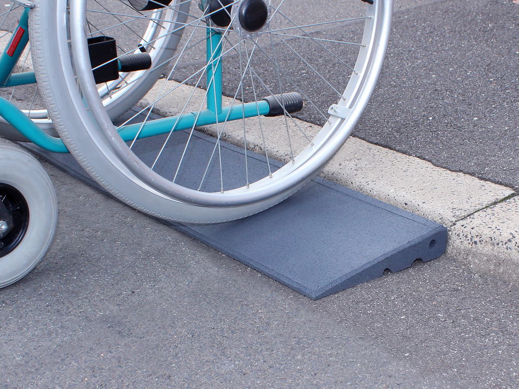 Rampe für Rollstuhlfahrer