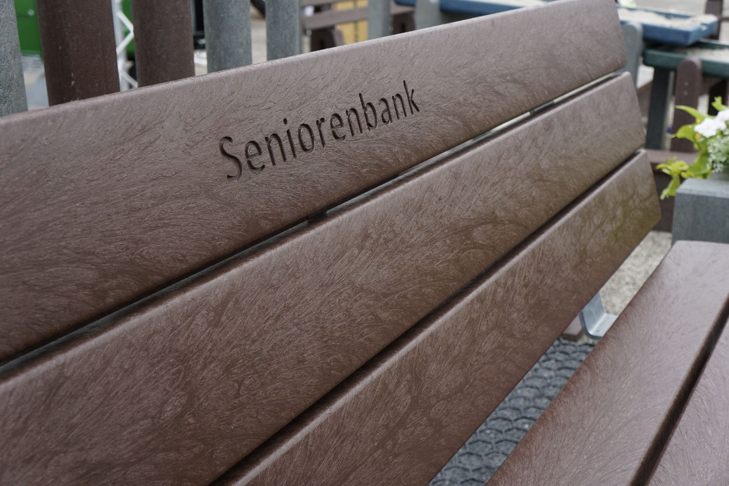 Senioren – Sitzbank Sapo Mehrgeneration Sitzbank Kunststoff