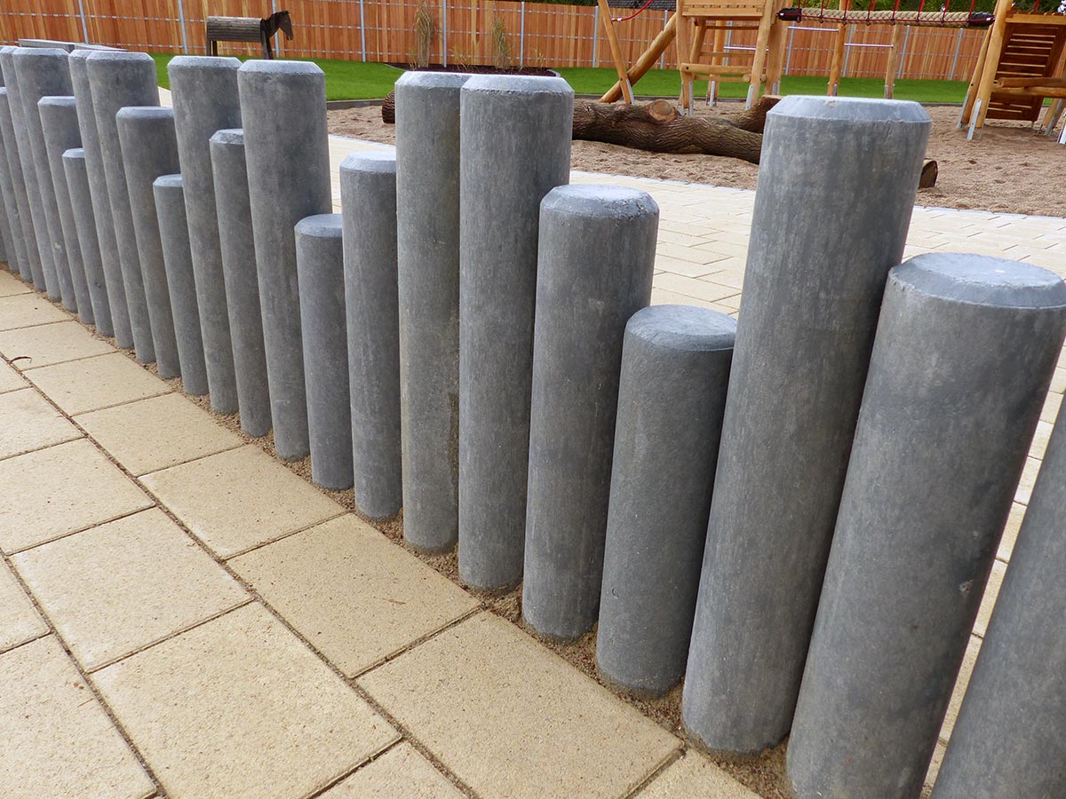 Rundpalisaden  Ø 20 cm aus recyceltem Kunststoff - Hohlprofil.